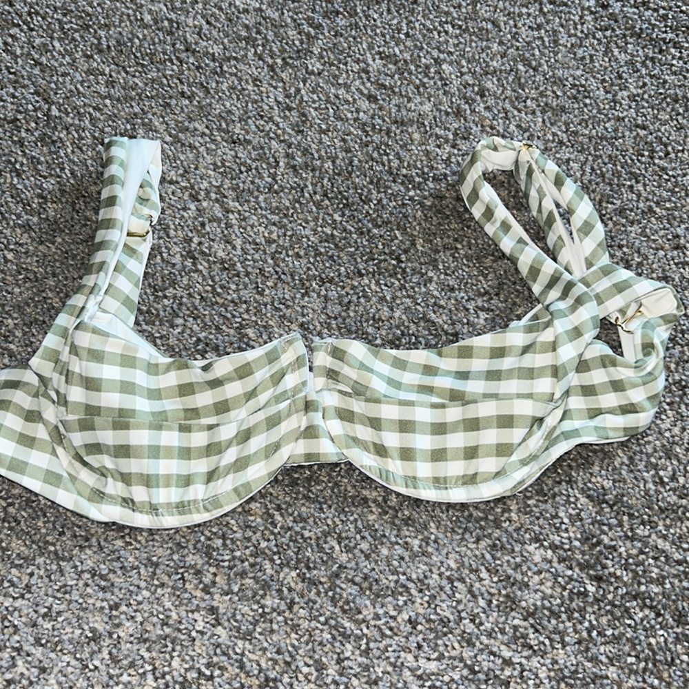 Shore bikini top